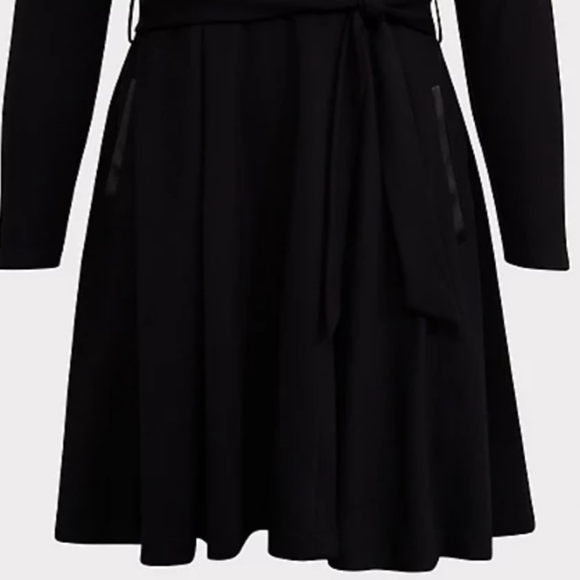 5xl Long sleeve tuxedo skater dress - Picture 2 of 2